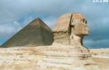 sfinga a zatienen Cheopsova pyramda